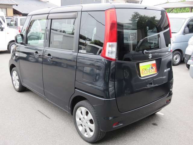 自社では板金塗装ブースも完備しておりますので車体の＊擦り傷＊へこみなどもしっかりと修理させていただいております！