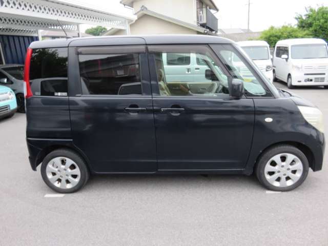 自社では板金塗装ブースも完備しておりますので車体の＊擦り傷＊へこみなどもしっかりと修理させていただいております！