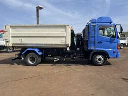 納車前の整備からアフターフォローまでカーライフをトータルにサポートさせて頂きます。