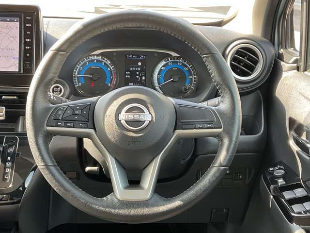 メーター画面・運転席回り