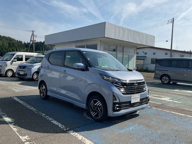 信頼の日産サービス工場で、全国どこでも点検＆修理。全国2，000以上の日産サービス工場が、あなたの愛車をサポートします。