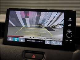 【バックカメラ】後退時も安心。リバース連動で画面が切り替わるのでとっても便利。