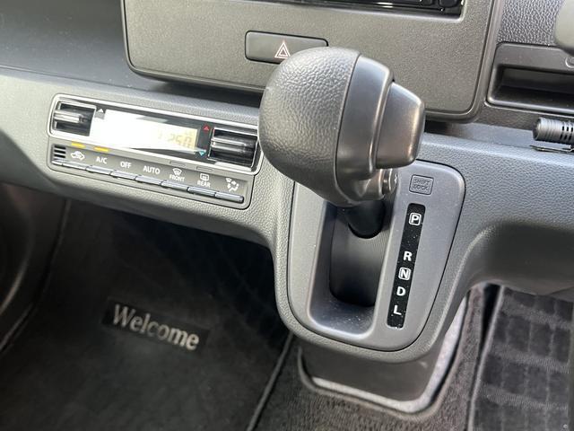 無断変速オートマ（CVT）は滑らかな変速で燃費も良いですよ！