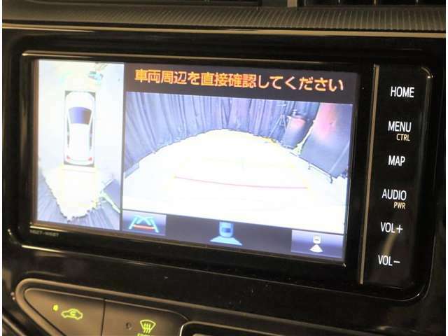 バックカメラで車庫入れも安心☆　頼りすぎ注意です♪