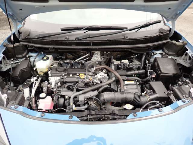 エンジンは快調です！お車の事なら、何でもお気軽にご相談下さい！