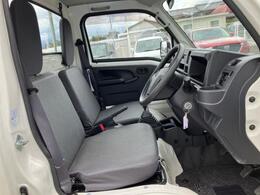 「この車の写真をもっと見たい」「状態が気になる」「この装備はついている？」どんな小さな疑問でもお気軽にお問い合わせください！