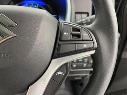 【アダプティブクルーズコントロール】高速道路での長距離走行が楽に！！自動で速度を保つクルーズコントロールが、衝突軽減システムと連携し、前方の車両を感知して車間を保つように速度調節してくれます！！