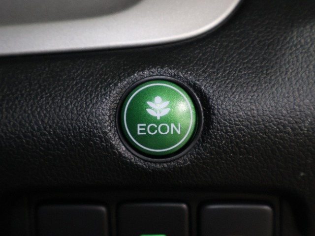 ECONスイッチの効果とあなたの運転で、クルマと力をあわせ「燃費向上＝ガソリン代の節約＝CO2 削減」のチャレンジをお楽しみください。