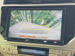 【バックカメラ】駐車時に後方がリアルタイム映像で確認できます。大型商業施設や立体駐車場での駐車時や、夜間のバック時に大活躍！運転スキルに関わらず、今や必須となった装備のひとつです！