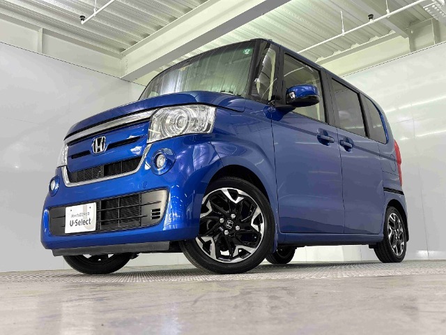 令和2年式のN-BOX入庫！！ホンダセンシング搭載車！！純正メモリーナビ（VXM-195VFi）！！両側電動スライドドア！！左右シートヒータ！！純正ドライブレコーダー！！ETC！！USB充電接続端子！