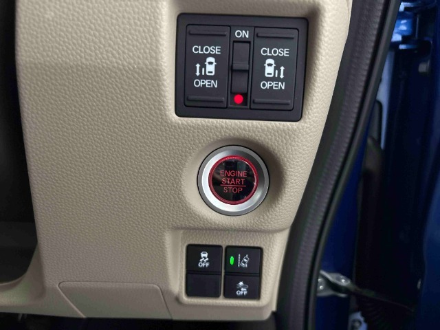 左右電動スライドドア！！ホンダセンシング搭載車！！