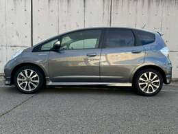 関西エリアのお客様、大阪、兵庫、京都、和歌山からのご来店を心よりお待ちしております。当店ではサービスと品質を提供し、お客様のニーズに応えます。安心してお越しください。