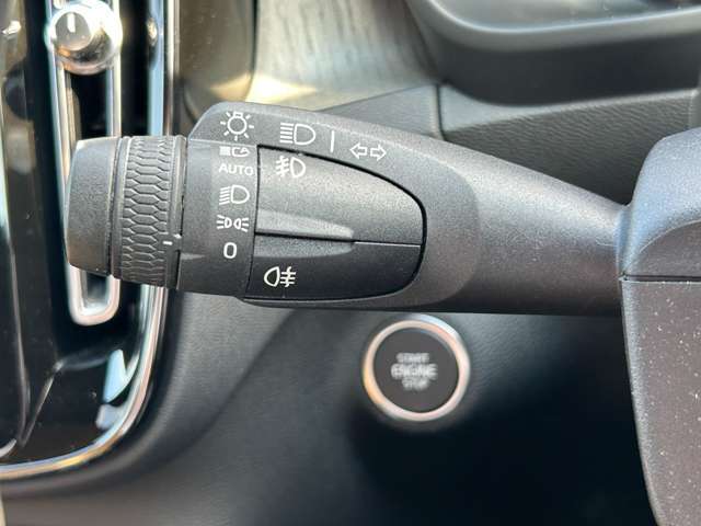安心してカーライフを初めていただく事が出来る様、納車前にディーラー整備工場もしくは熟練メカニックが在籍する輸入車専門の整備工場にて点検を行い必要な整備を致します。