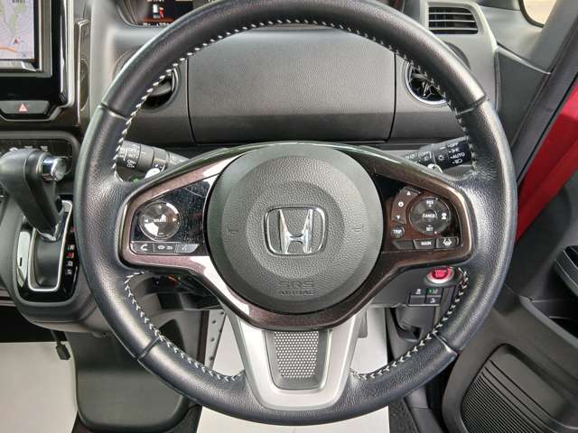 納車前には専門業者によるルームクリーニングが入ります☆ピカピカの車をご準備させて頂きます！！