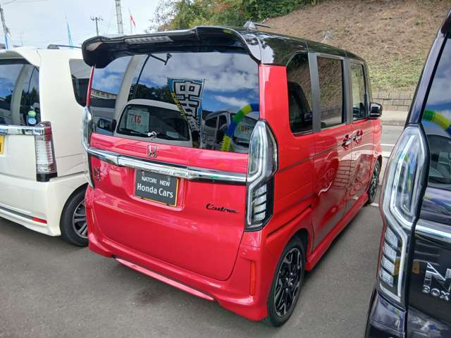 ザ・モール長町から258号線を名取・岩沼方面に車で15分ほどまっすぐ南下。（途中、名取の東京インテリアを通過）名取が丘の入り口の信号を左折するとまもなく展示場に着きます☆