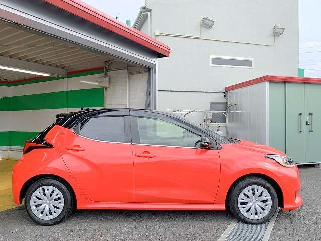 禁煙・1オーナー車です！また、ミラーウインカー・ドアバイザー・プライバシーガラス付きです！