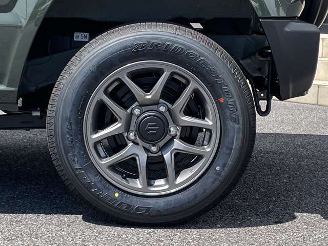 現状はオーディオレスとなっております。ご希望のお客様にはニーズに合わせたナビゲーションをご提案させていただきます。