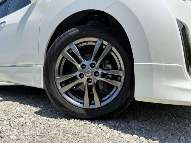 全車ガリバー保証付きです♪メーカー保証継承が出来る車両に関しましては、継承後のお渡しをさせて頂きます♪その為、ご納車後は全国の最寄のガリバー店舗もしくは、ディーラー店舗にて保証修理対応が可能となります