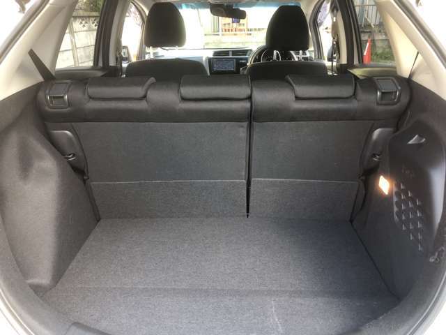 ★荷室の広さも十分です♪
