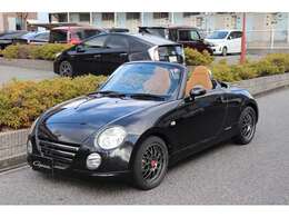 コペンはスイッチひとつ約20秒で大空が広がり、その可能性は無限大。そしてこのコペンはひとつひとつ手作り。それこそがダイハツのコンセプト、『ワンダフル　スモール』なのかもしれませんね！