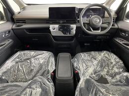 【インパネ全体】全方位で視界が広く、高い目線で運転もしやすいです！