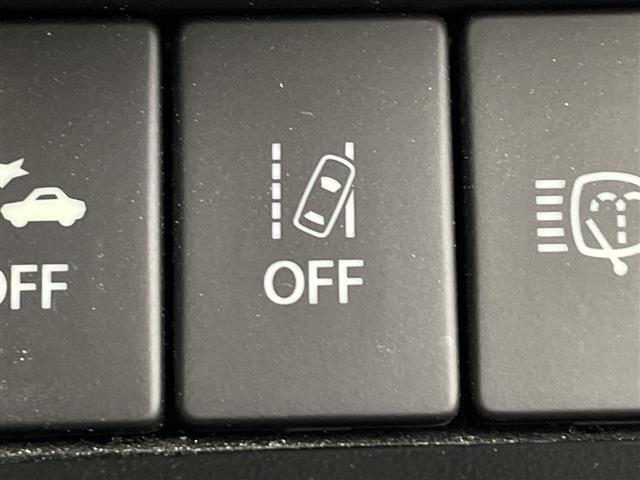 【運転席操作部】快適なドライブを楽しむための機能が装備されています！運転席から触れるので、使いやすいです！除菌プランいれていただくと、さらに清潔で安心していただけます！