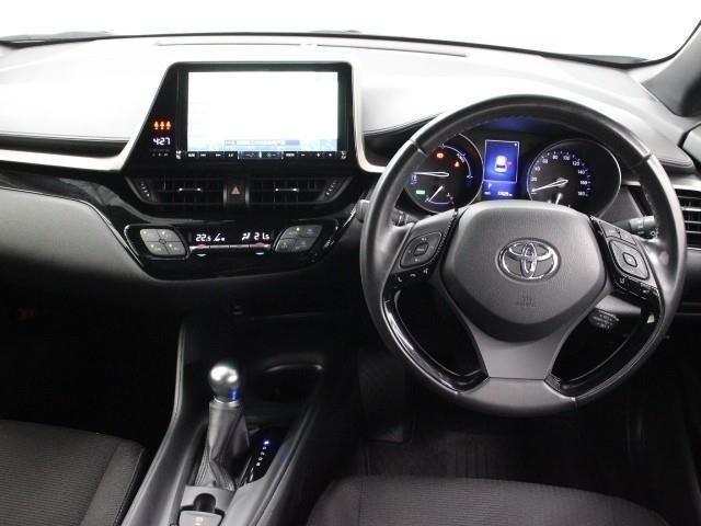 運転席廻りです。