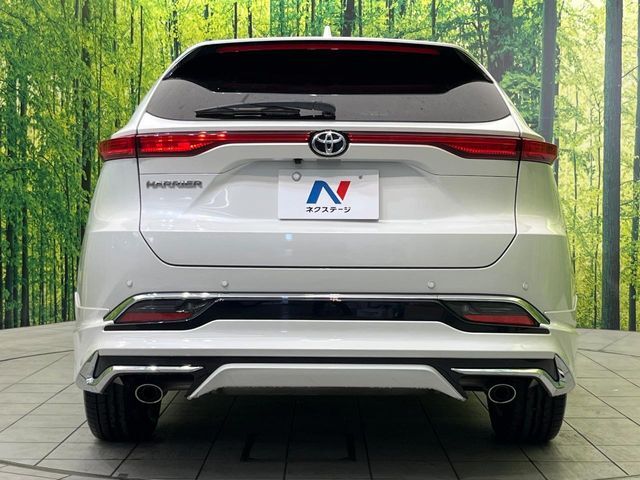 安心の最長10年・走行無制限保証（有償）をご用意。保証内容も充実はもちろん、無料点検＆オイル交換や、年中無休の全国・24時間ロードサービスも付帯されておりますのでご安心下さい。