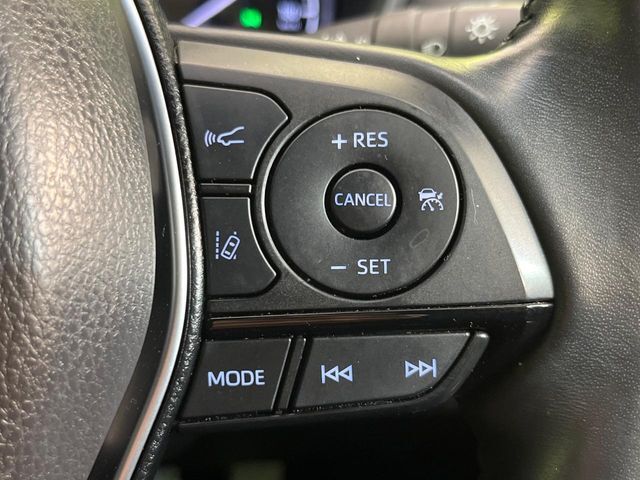 【レーダークルーズコントロール】高速道路での長距離走行が楽に！！自動で速度を保つクルーズコントロールが、衝突軽減システムと連携し、前方の車両を感知して車間を保つように速度調節してくれます！！