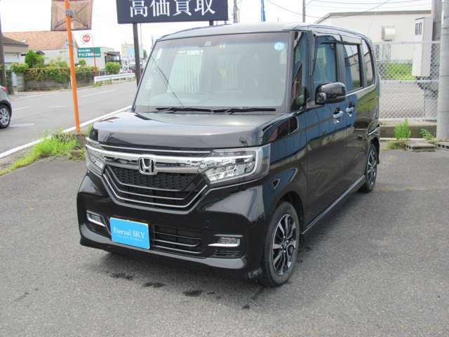 遠くで車を買うと購入後のアフターが心配・・・と思ったことありませんか？安心してください♪当社は全国対応の全車安心保証付きです♪最長3年間の保証プランなど選べる安心保証制度がございます♪