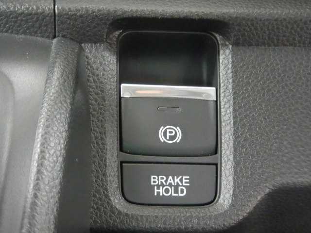 ☆自社のサービス工場（認証工場）も併設しておりますのでメンテナンスから車検までOK！損害保険資格を持つスタッフによるアドバイスもご利用下さい！