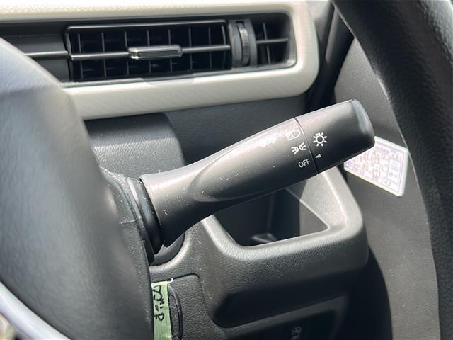 運転席周りにある装備です。ハンドル周り、インパネ周り等についている装備をこちらで確認できます。