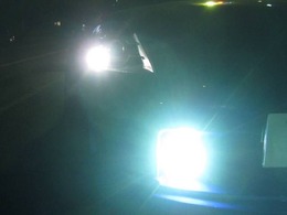 高光度LEDポジションバルブ＆6800KのHID増設フォグランプの点灯写真です。GOOサイトには80枚の写真があります。ぜひ！ご覧戴き参考にして下さい。