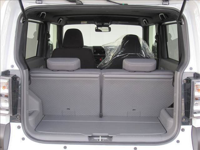 幅広いスペースを確保！倒してご利用いただければレジャー使いでも、普段の買い物でも多くのものを積み込めます。