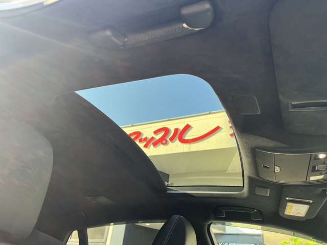 当店のお車をご覧いただきましてありがとうございます。お車についてのご質問やお見積りのご依頼、ご購入にあたってのご相談などお気軽にお問い合わせ下さい！
