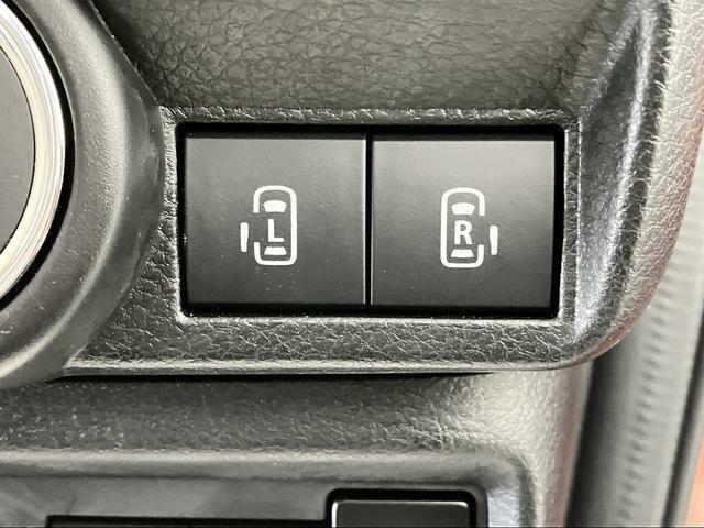 後席ドアの開閉は、運転席前のスイッチやリクエストスイッチ、リモコンキーで操作できます。