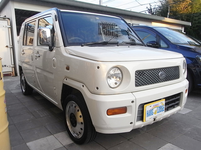 修復歴無し車専門店、中古車購入が初めての方でも解りやすく、丁寧に対応させていただきます。お一人でも気軽にご来店いただけるアットホームな会社です。