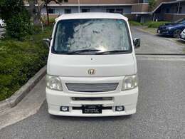 オートクリスタルは全車安いです。しかし誤解しないでくださいね。修復（歴無）車は当たり前　外観は綺麗　車内も綺麗です。全スタッフ総力を挙げて取り組んでおります。まずは通話料無料ダイアル　0078-6002-871157