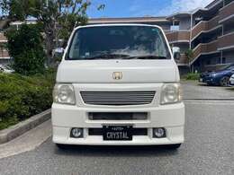 軽自動車購入後　オイル交換2000円税込です　上級グレードのキャッスルオイル　SN/CF  GF-5  5W-30を20L缶にて購入利用　お客様の笑顔の為に！！普通車1L 800円税込。まずは通話料無料ダイアル　0078-6002-871157