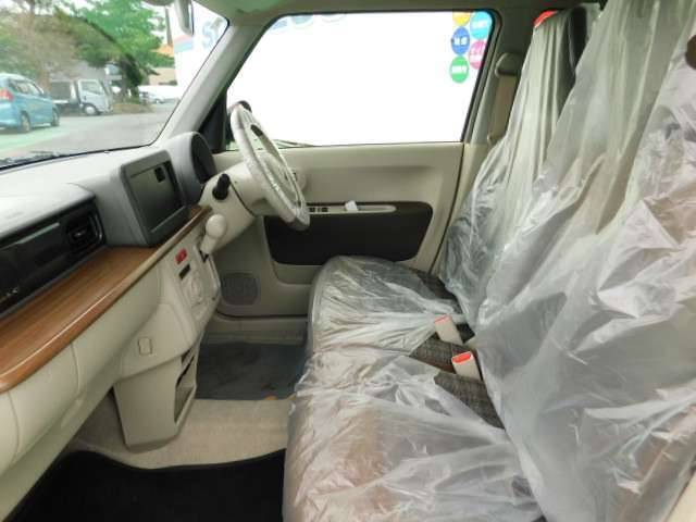 助手席も綺麗な状態です