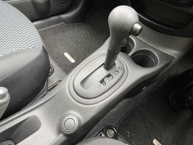 シフトレバーです