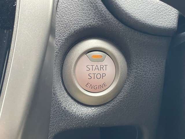 エンジン始動がプッシュボタンで簡単始動