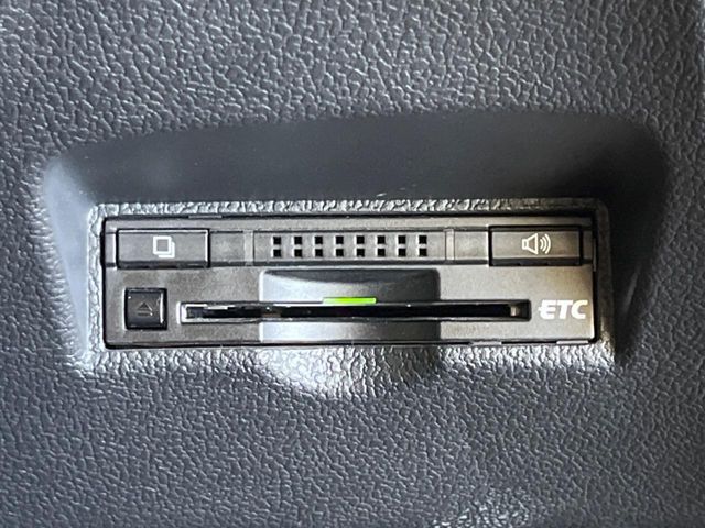 【ETC】高速道路の料金所をストレスなく通過！話題のスポットやサービスエリアに多い「スマートIC」利用時は必須のアイテムです。当店でセットアップを実施、ご納車当日からすぐにご利用いただけます！