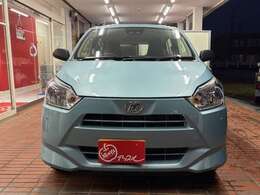 当店は、直接ユーザー様より買取をさせていただいたお車を、店頭販売させていただいております。中間マージンをカットする事で、良質車をとてもお得な価格でお乗りいただけます。