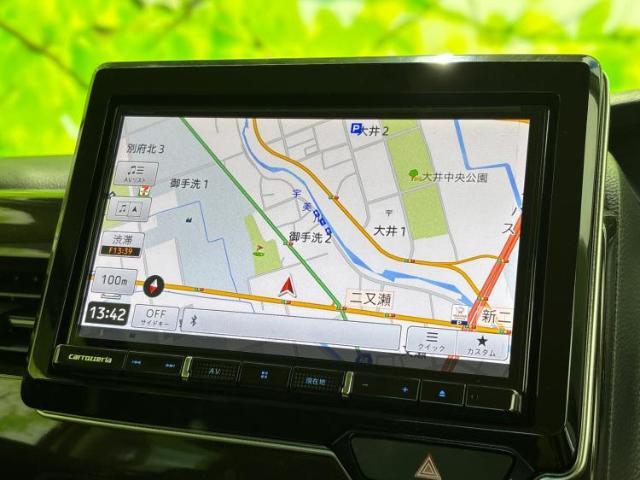 WECARSの店舗にはキッズコーナーがございます！お子様連れのお客様もごゆっくり車選びをお楽しみいただける空間です！