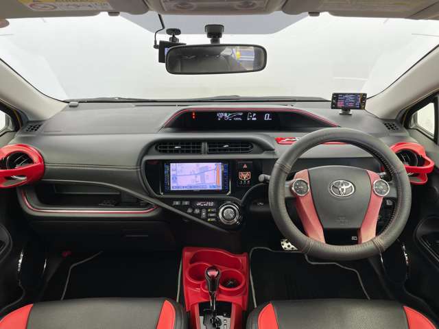 【インパネ全体】全方位で視界が広く、高い目線で運転もしやすいです！