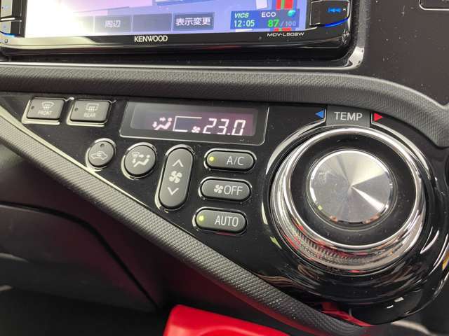 【運転席操作部】快適なドライブを楽しむための機能が装備されています！運転席から触れるので、使いやすいです！除菌プランいれていただくと、さらに清潔で安心していただけます！