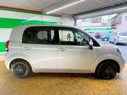 禁煙車です！また、ミラーウインカー・ドアバイザー・プライバシーガラス付きです！