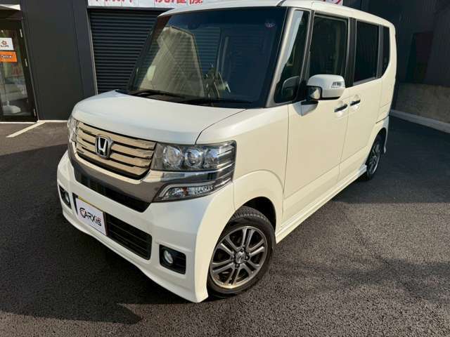 この度は、当社のお車をご覧頂き誠にありがとうございます。お車の状態や、装備の詳細はご連絡ください。担当者がご案内させていただきます。