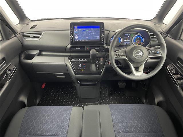 【インパネ全体】全方位で視界が広く、高い目線で運転もしやすいです！